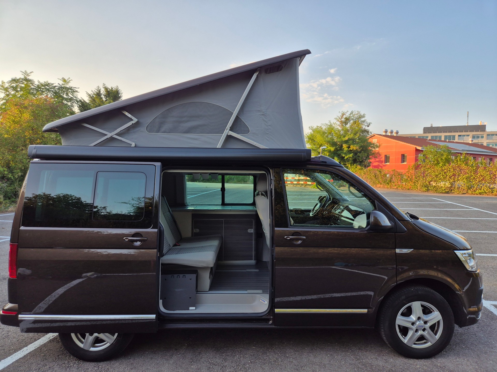 VW T6 California Ocean 2.0 TDI DSG-image-1