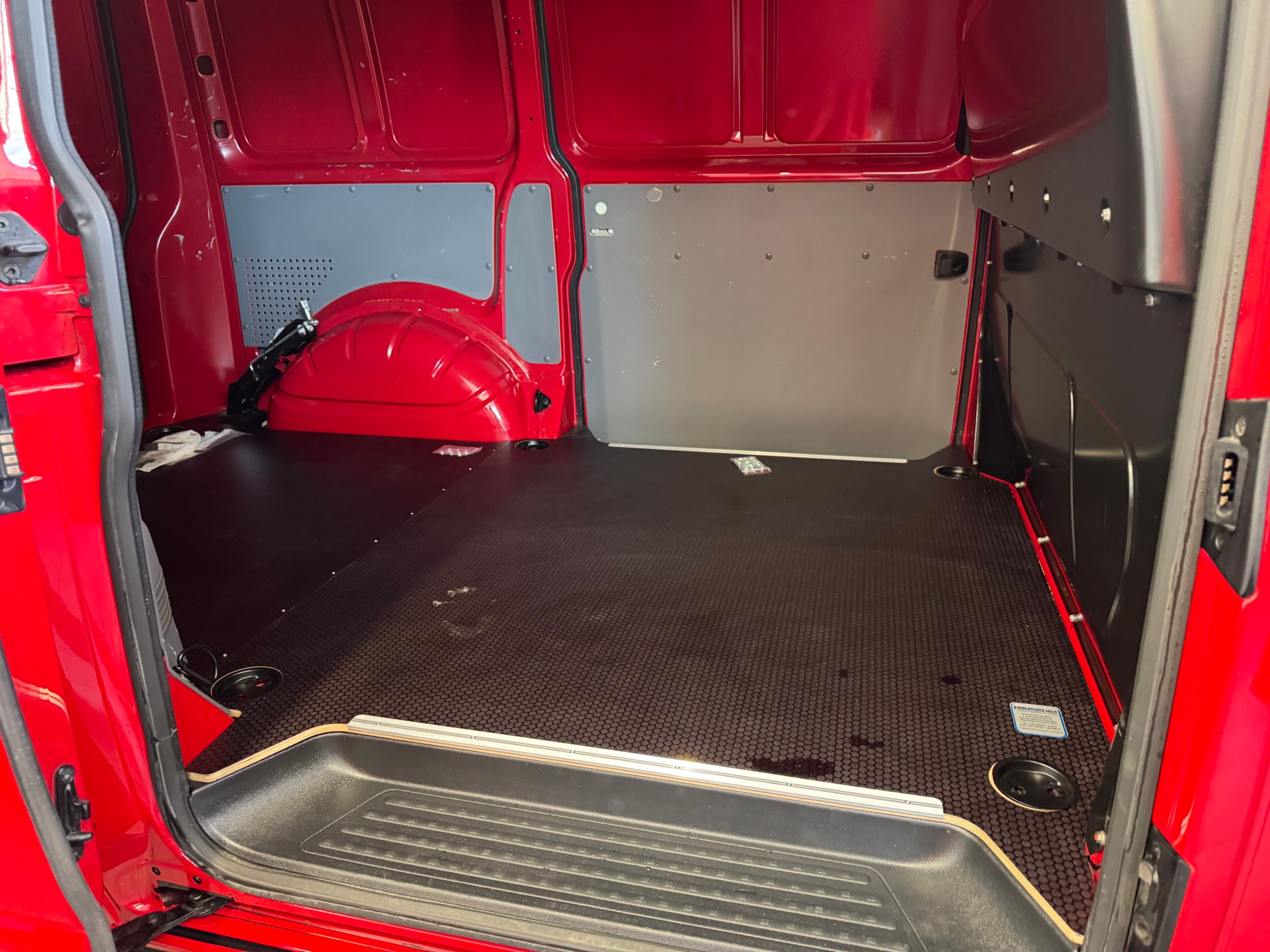 VW T6.1 2.0 TDI-image-4