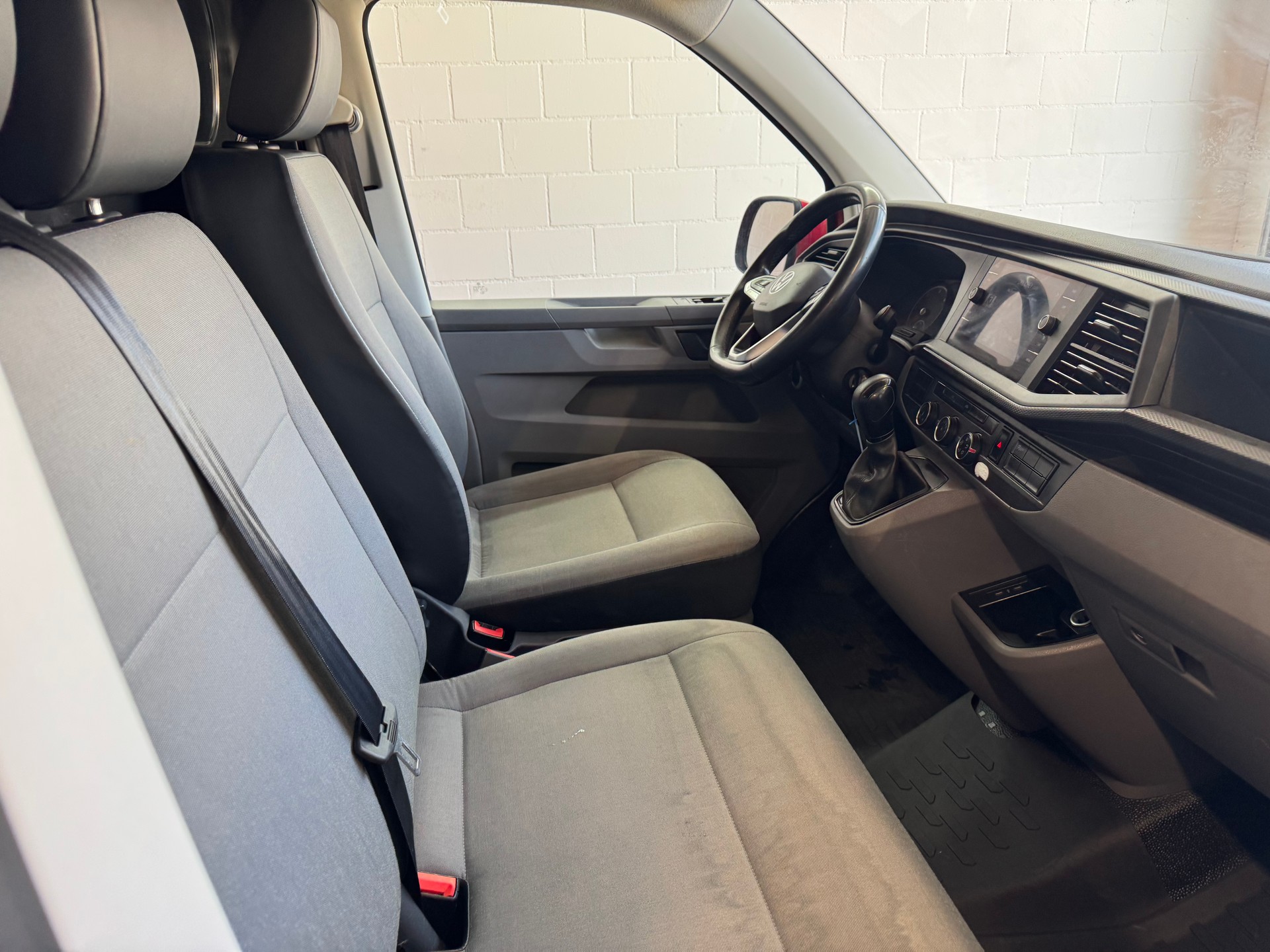 VW T6.1 2.0 TDI-image-3