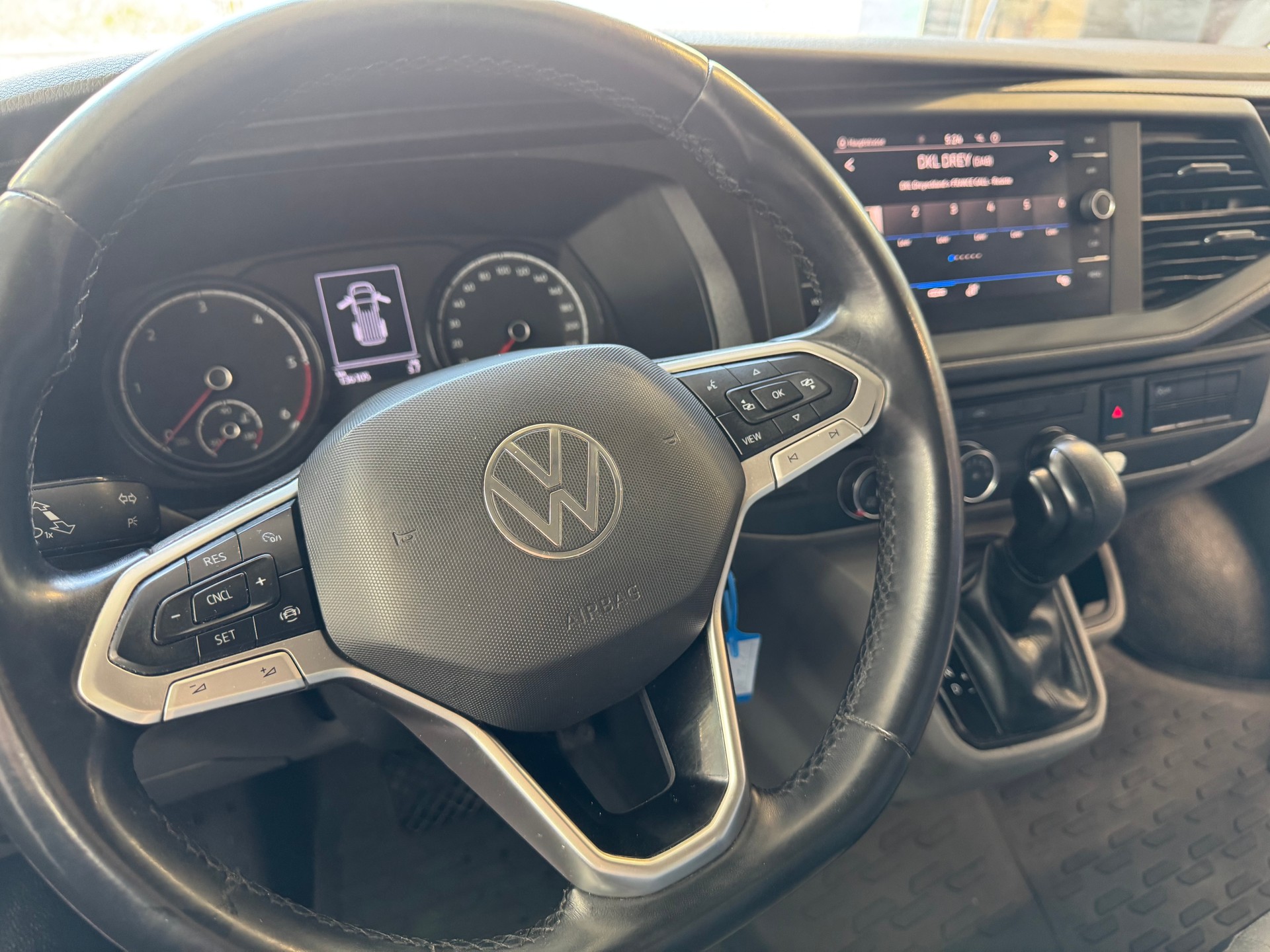 VW T6.1 2.0 TDI-image-2