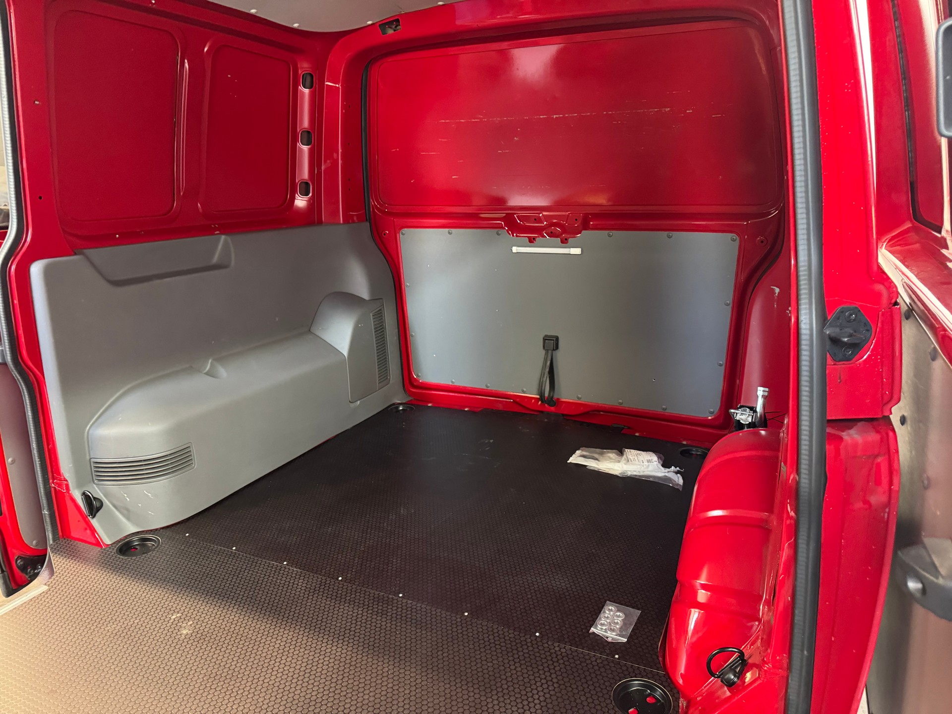 VW T6.1 2.0 TDI-image-5