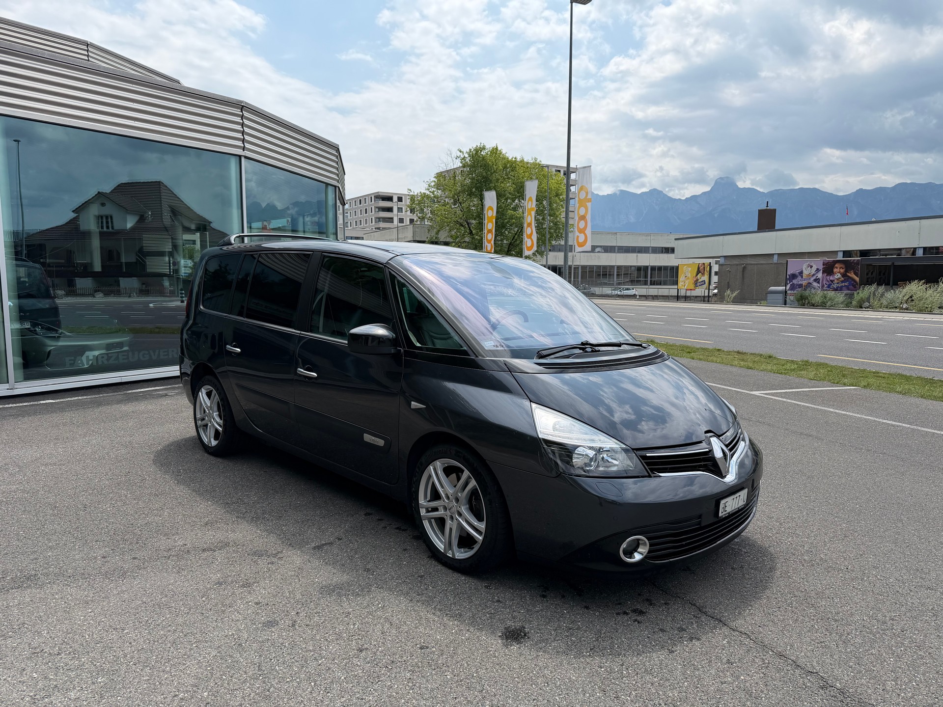 RENAULT Grand Espace 2.0 dCi Initiale Automatic-image-1
