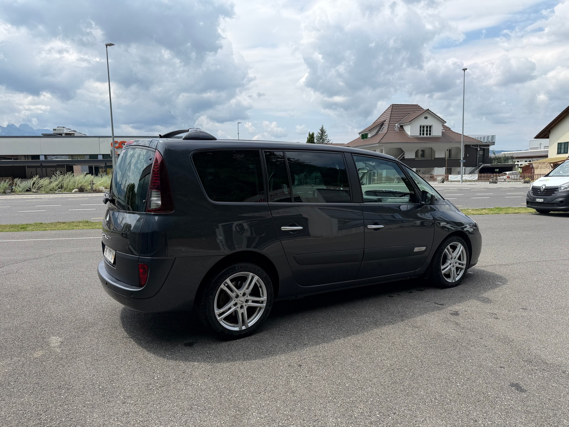 RENAULT Grand Espace 2.0 dCi Initiale Automatic-image-3