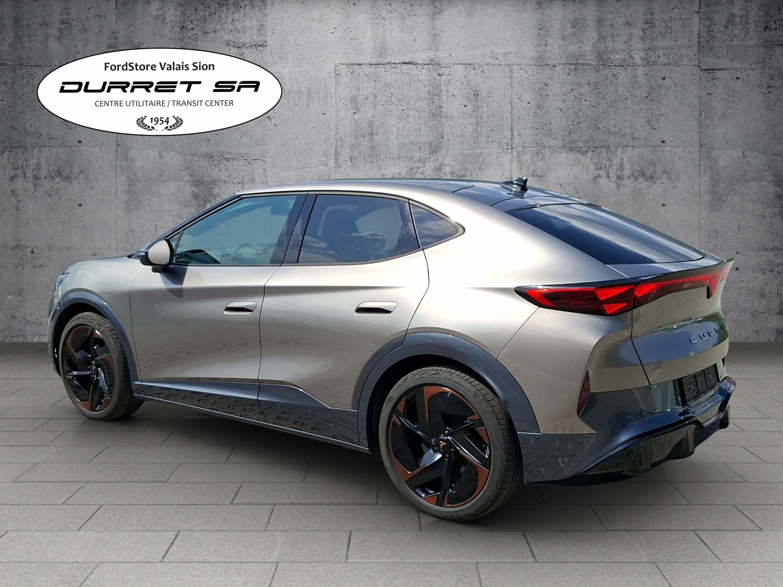 CUPRA Tavascan Type 9 77 kWh VZ Adrenaline-image-1