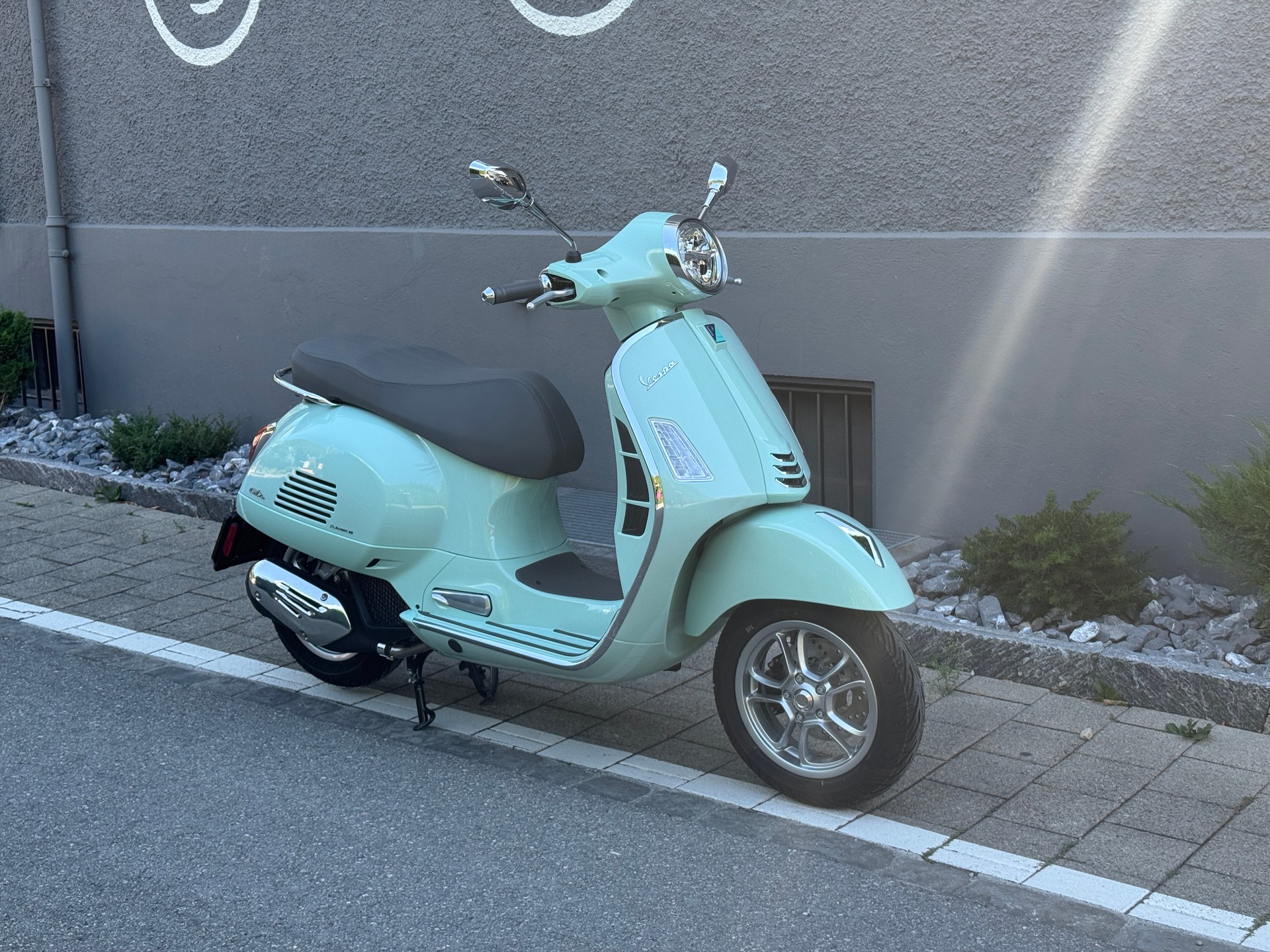 PIAGGIO Vespa GTS 125 RST Euro 5+-image-13