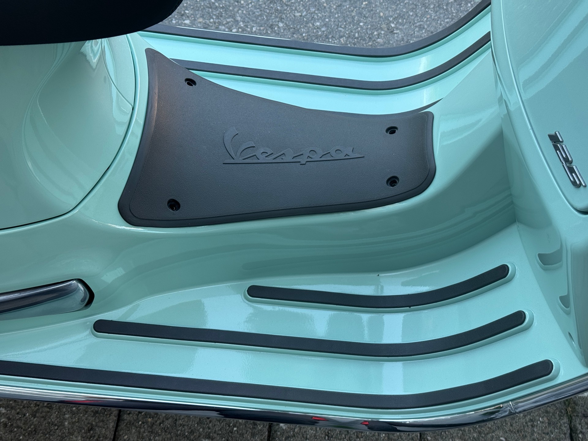 PIAGGIO Vespa GTS 125 RST Euro 5+-image-10