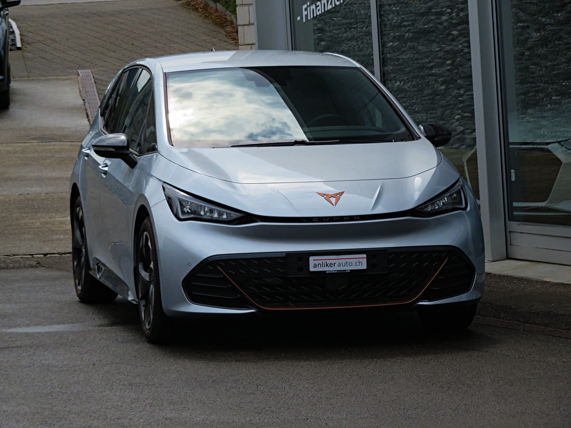 CUPRA Born 59 kWh e-Boost-image-1