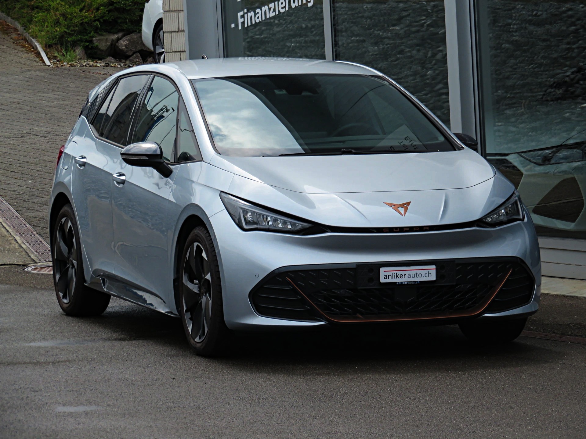 CUPRA Born 59 kWh e-Boost-image-0