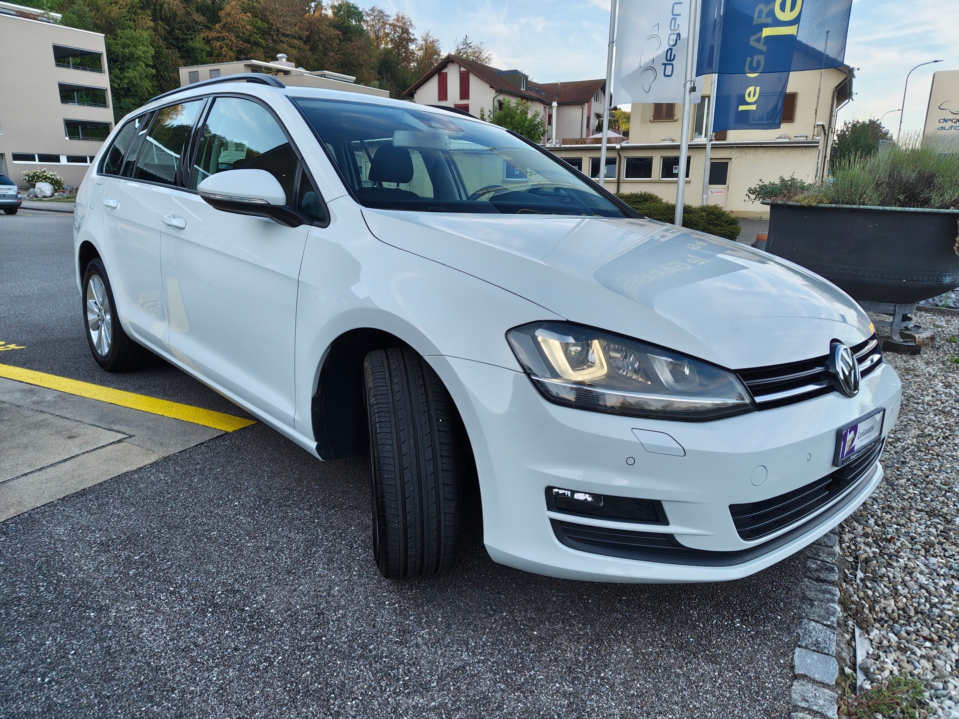 VW Golf Variant 1.2 TSI Comfort-image-3