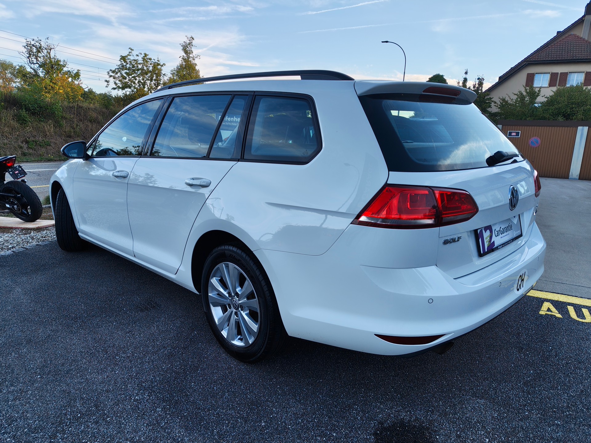 VW Golf Variant 1.2 TSI Comfort-image-1