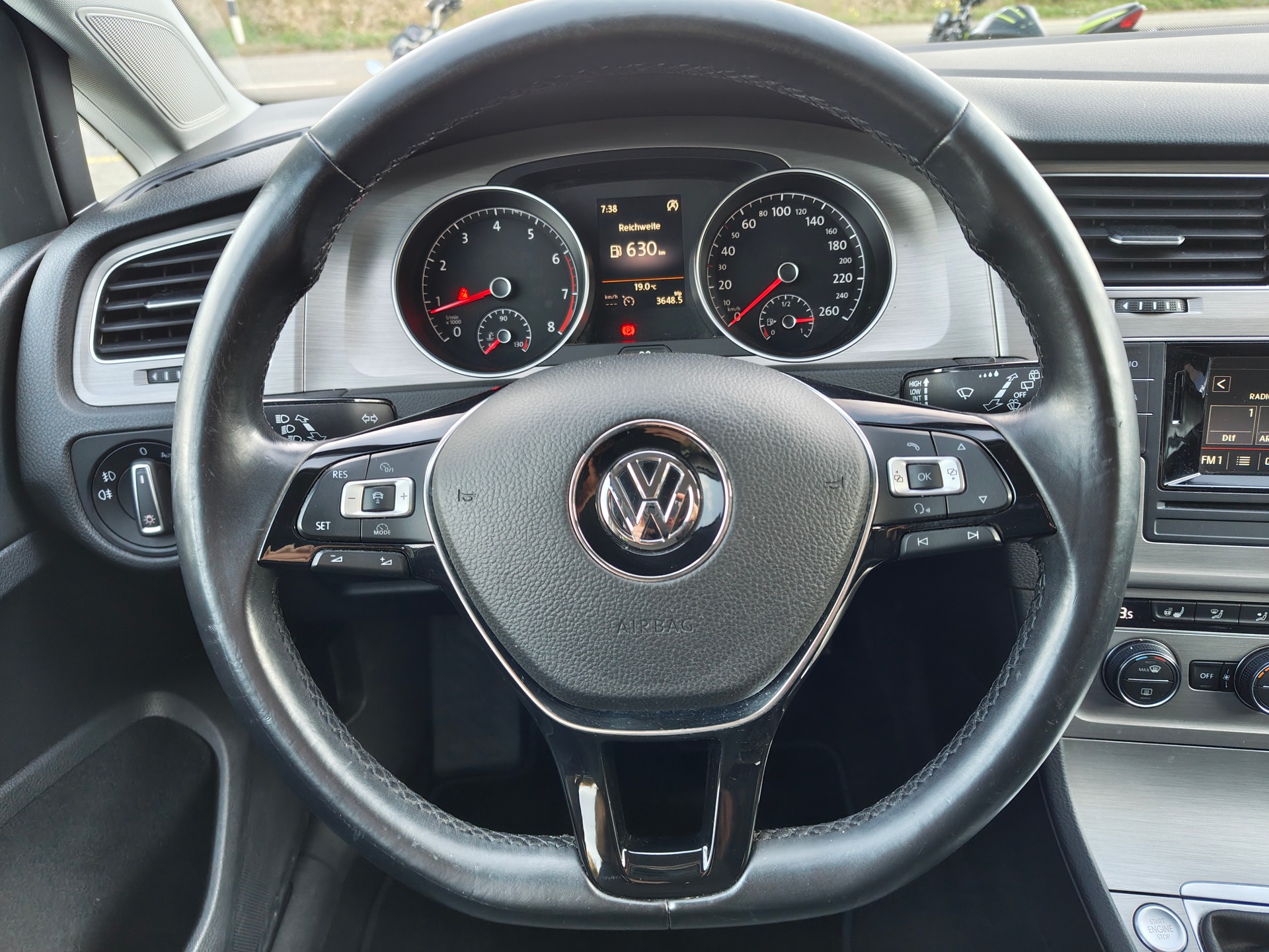 VW Golf Variant 1.2 TSI Comfort-image-5