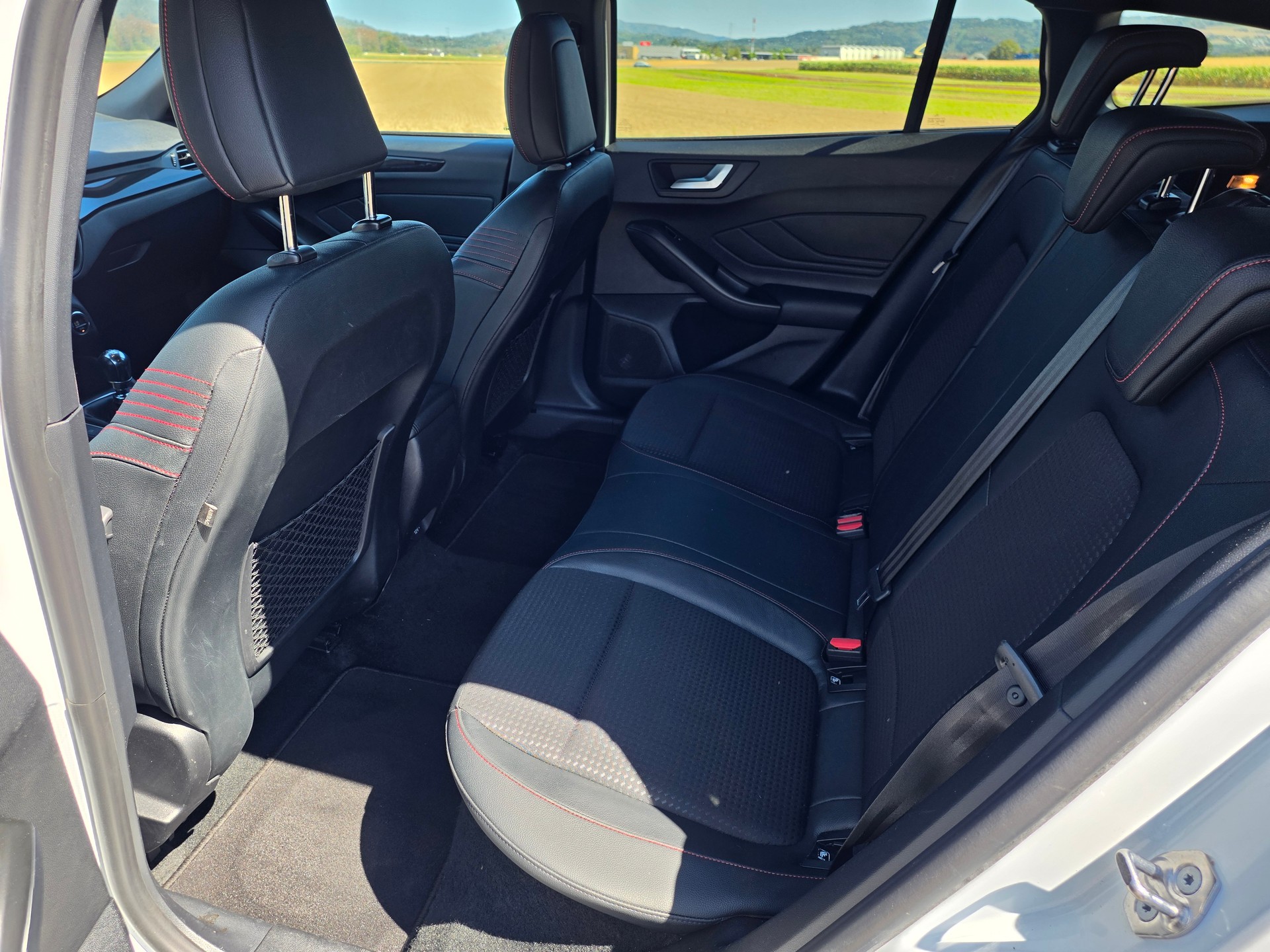 FORD Focus 1.0 SCTi Trend+-image-14