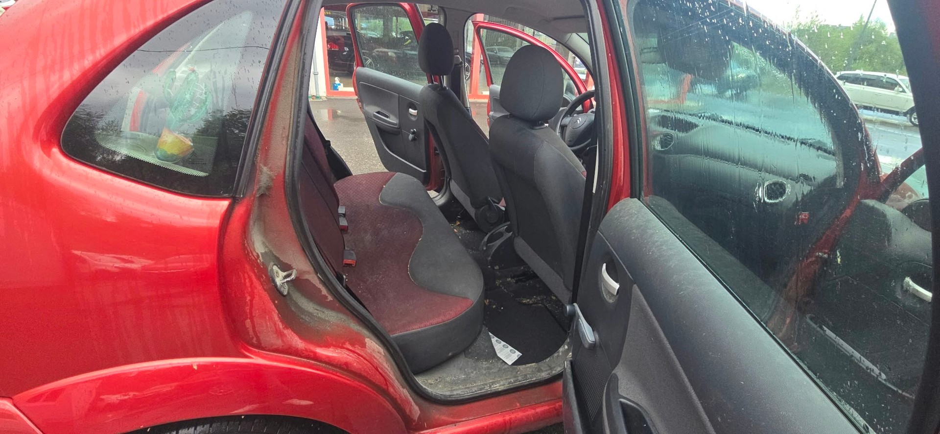 CITROEN C3 1.1i Essentiel-image-6