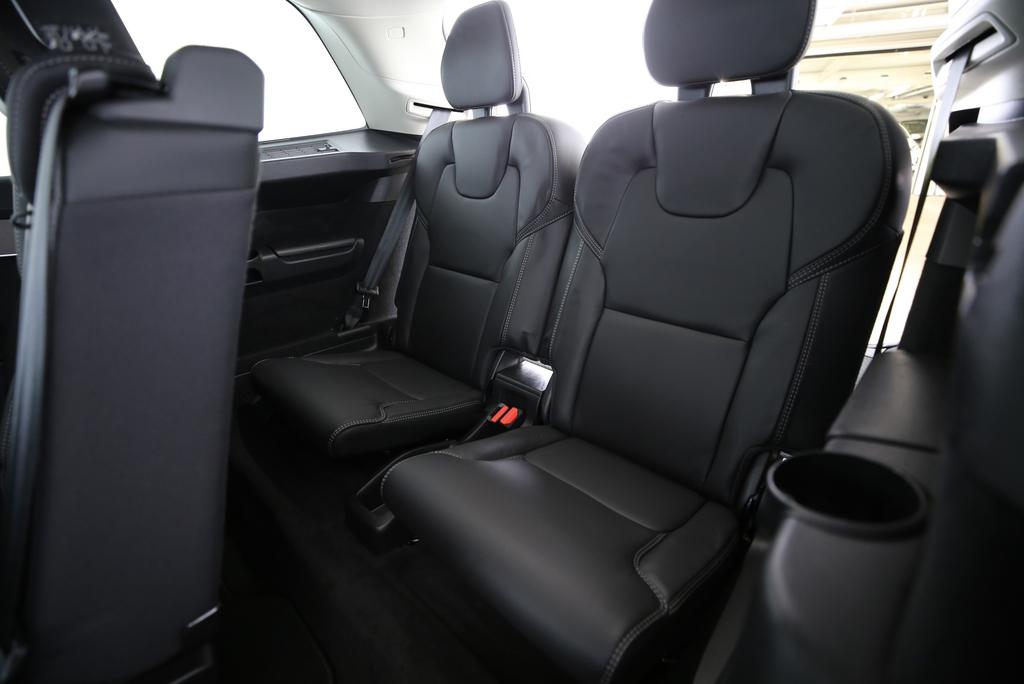VOLVO XC90 2.0 B5 MH Plus Bright AWD-image-9