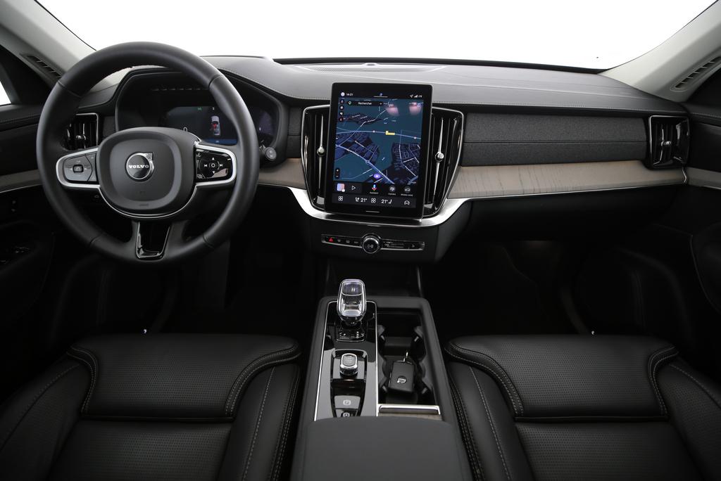 VOLVO XC90 2.0 B5 MH Plus Bright AWD-image-4