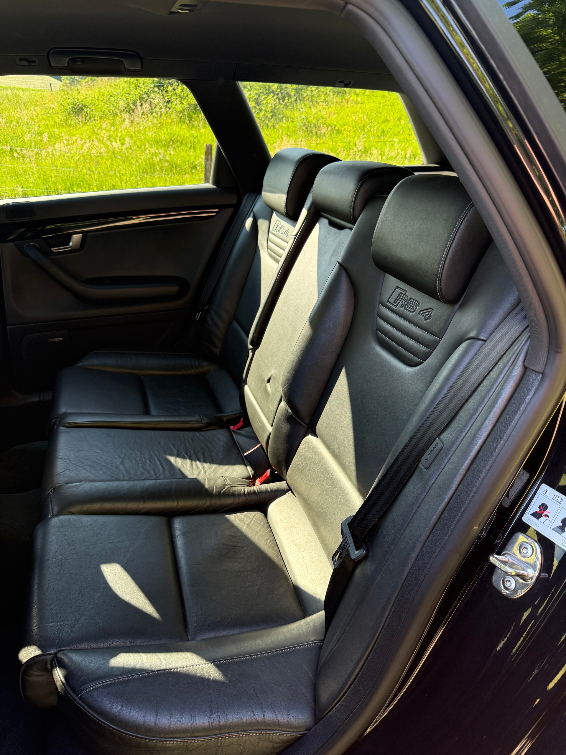 AUDI 4.2 V8 quattro-image-18