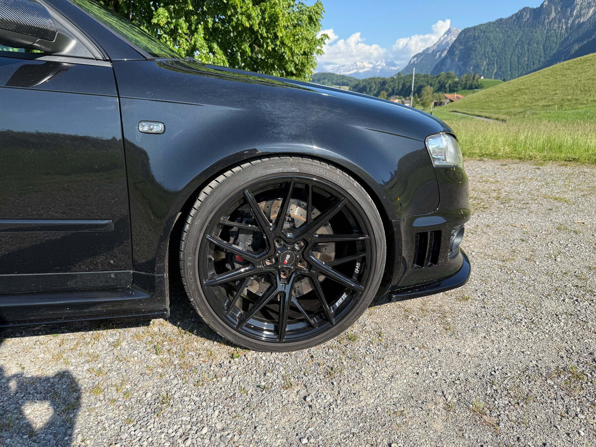 AUDI 4.2 V8 quattro-image-8