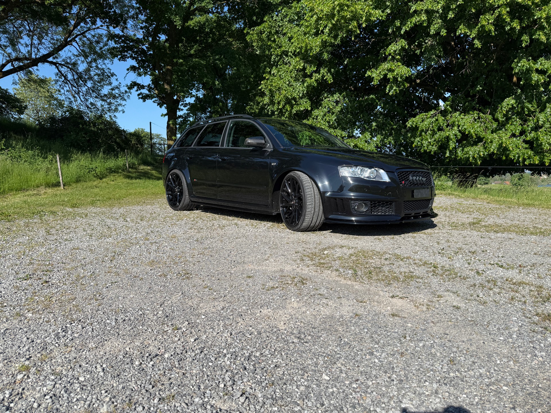 AUDI 4.2 V8 quattro-image-1