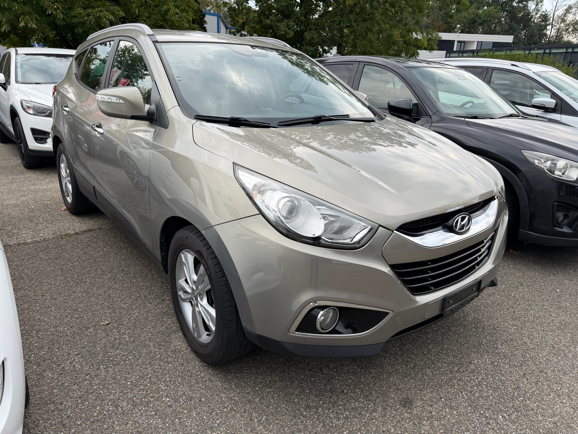 HYUNDAI iX 35 2.0 Premium 4WD Automatic-image-0