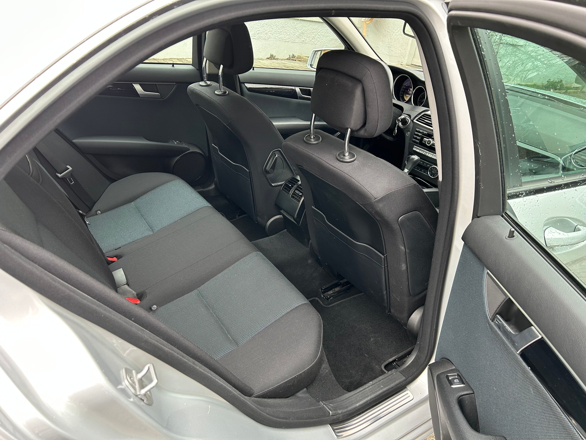 MERCEDES-BENZ C 200 7G-Tronic-image-13