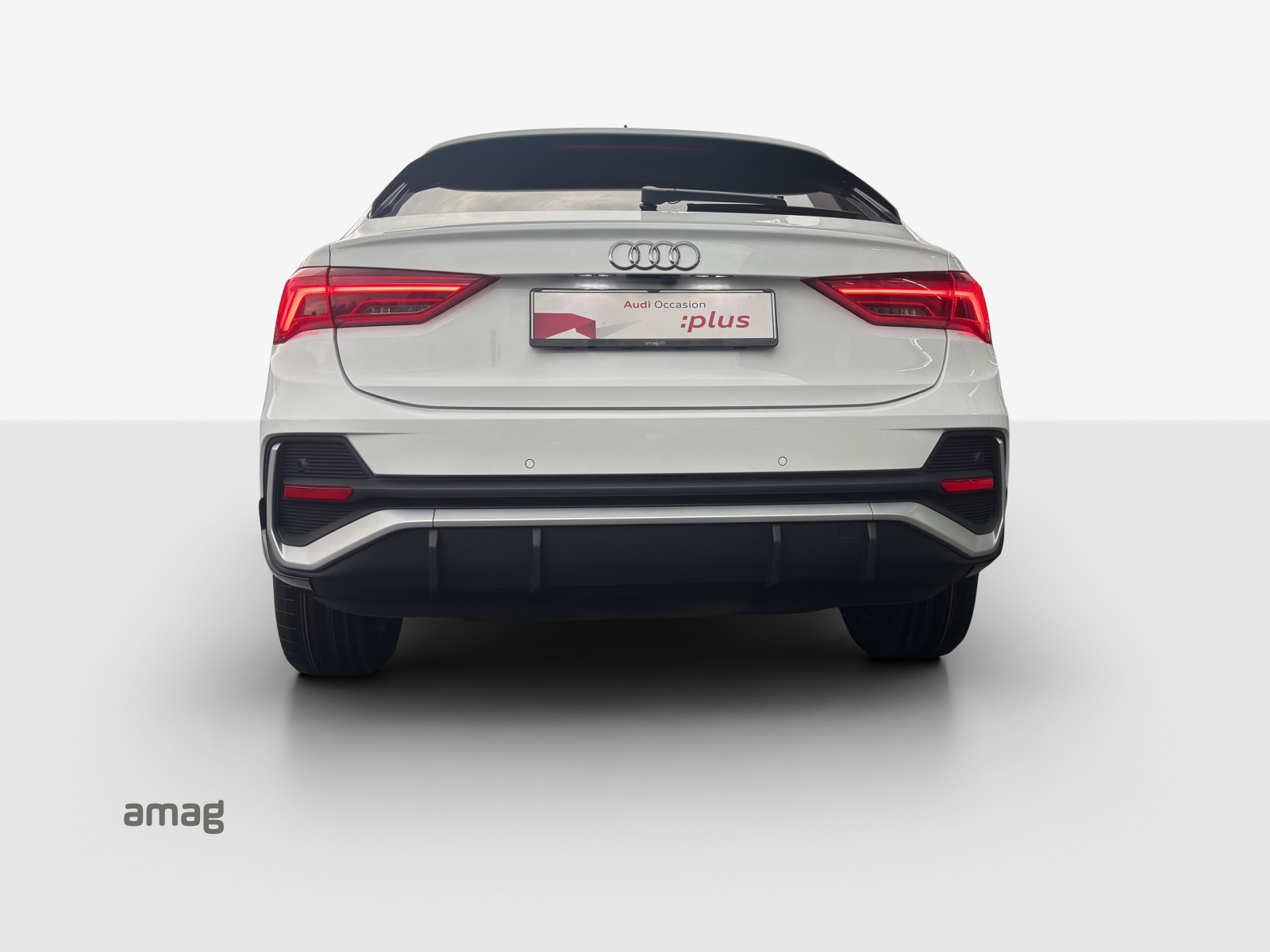 AUDI Q3 Sportback 45 TFSI e S line S-tronic-image-4