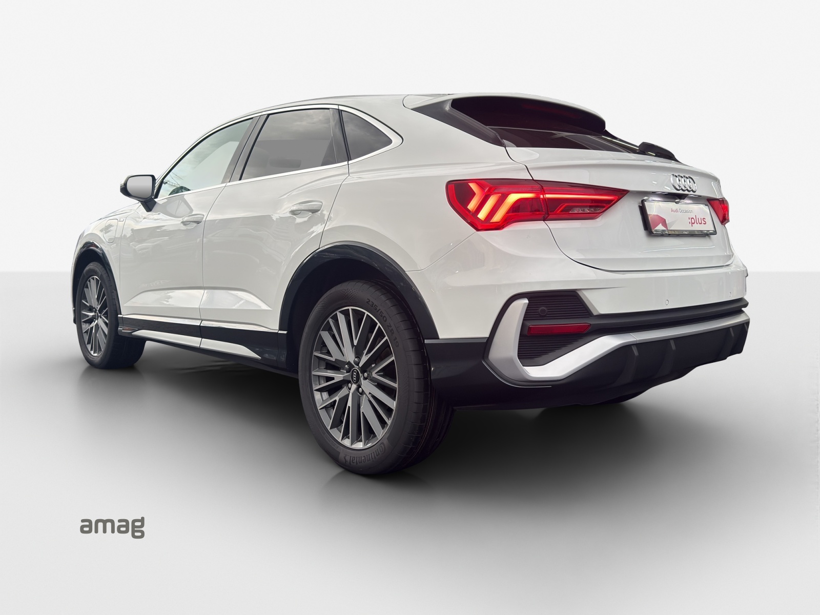 AUDI Q3 Sportback 45 TFSI e S line S-tronic-image-2
