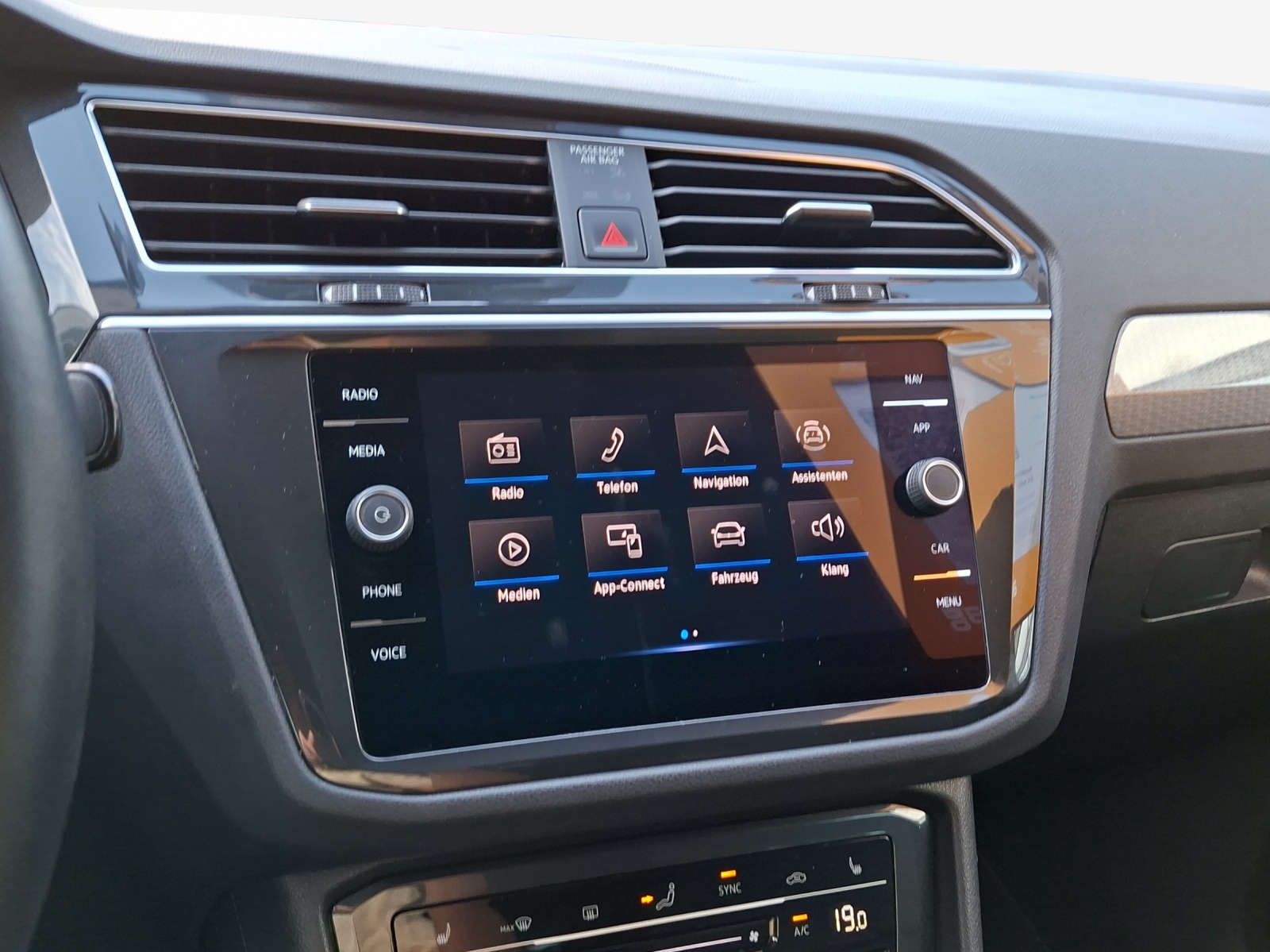 VW Tiguan 2.0TSI Life 4Motion DSG-image-14