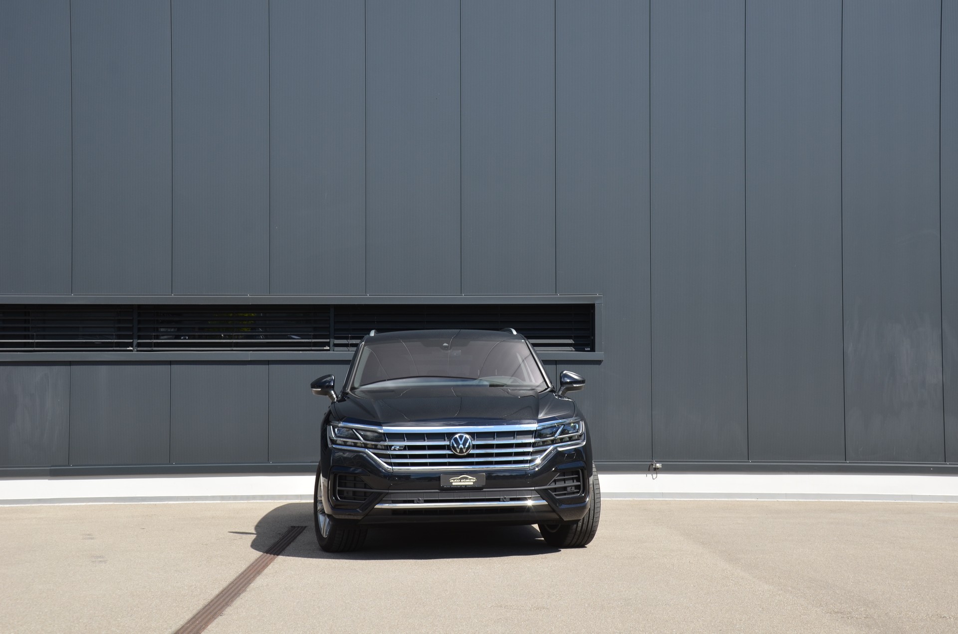 VW Touareg 3.0 TDI R Line Tiptronic-image-5