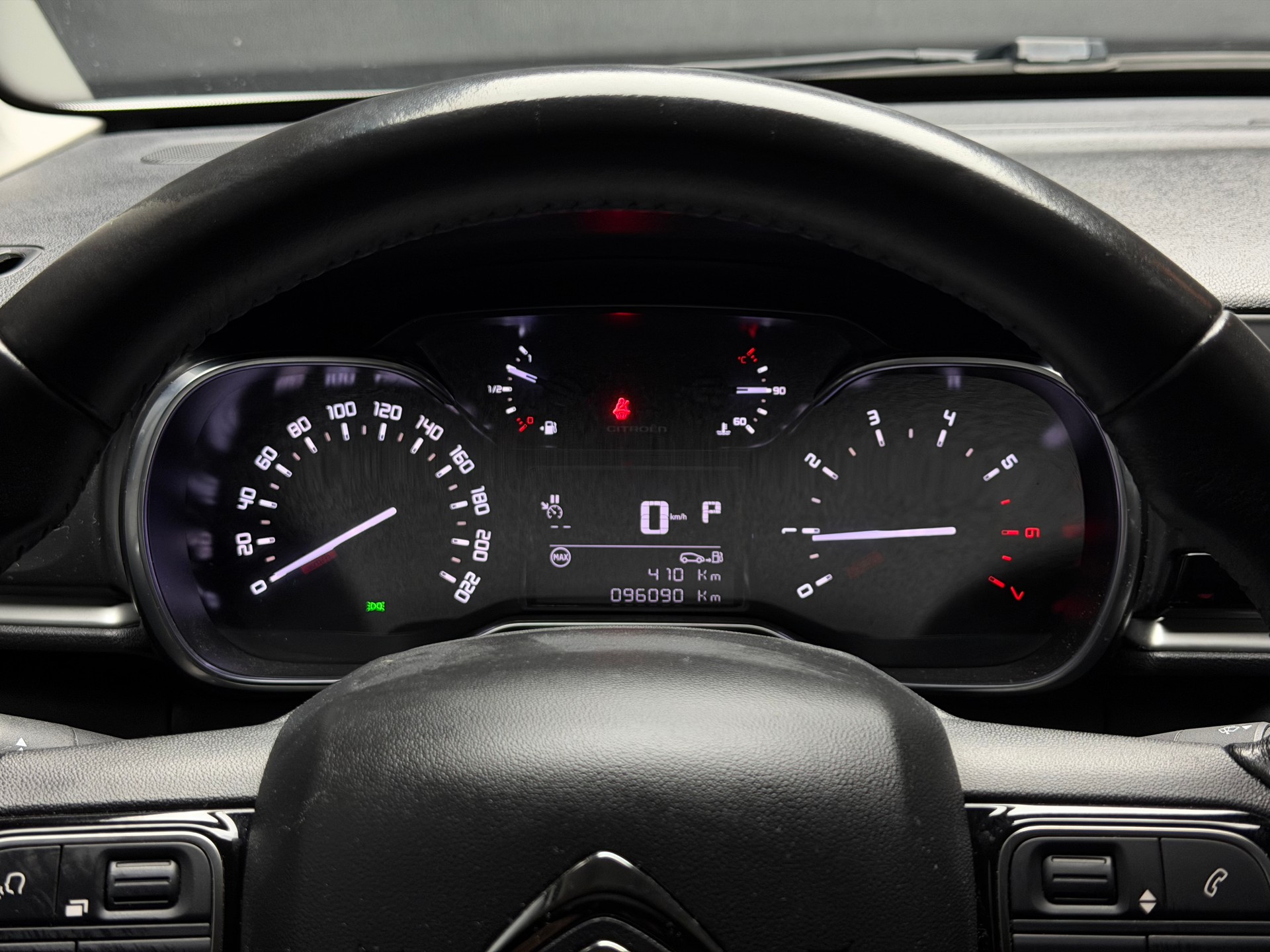 CITROEN C3 1.2i PureTech Shine EAT6-image-12
