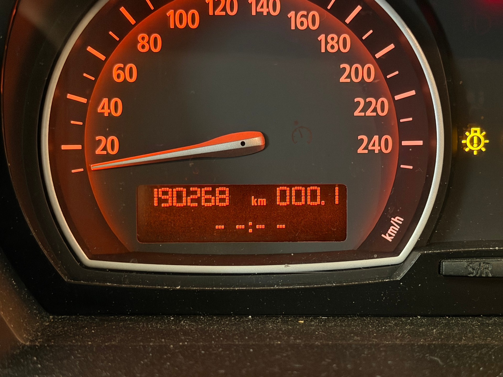 BMW X3 2.0i-image-14