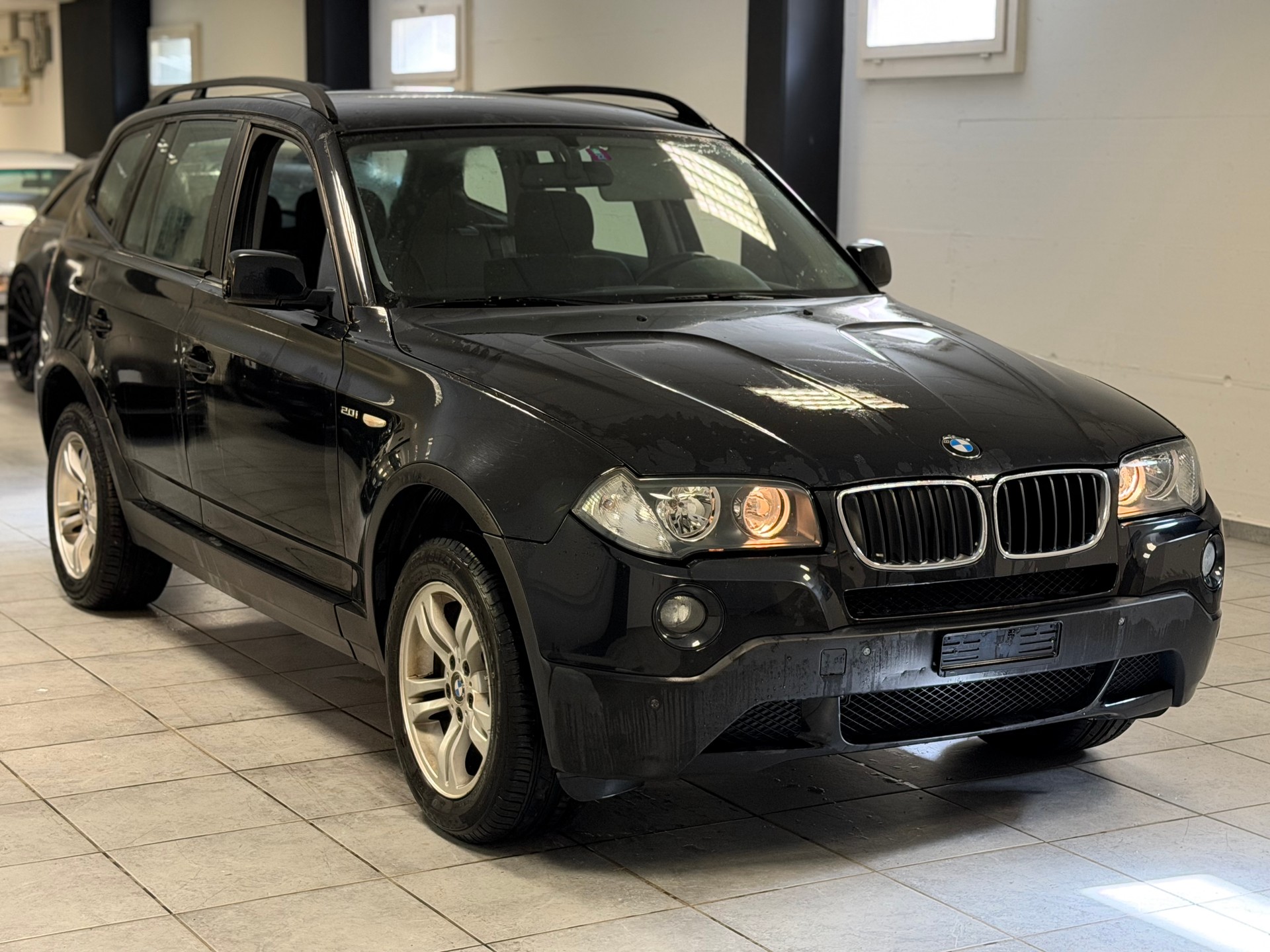 BMW X3 2.0i-image-3