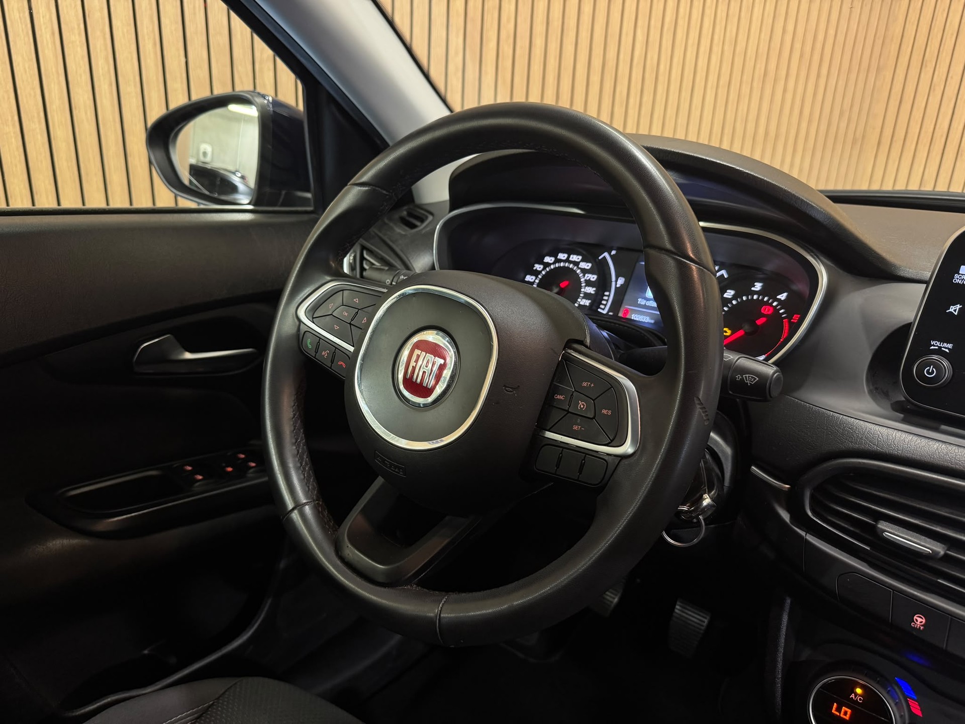 FIAT Tipo 1.6MJ Station Wagon Lounge-image-7