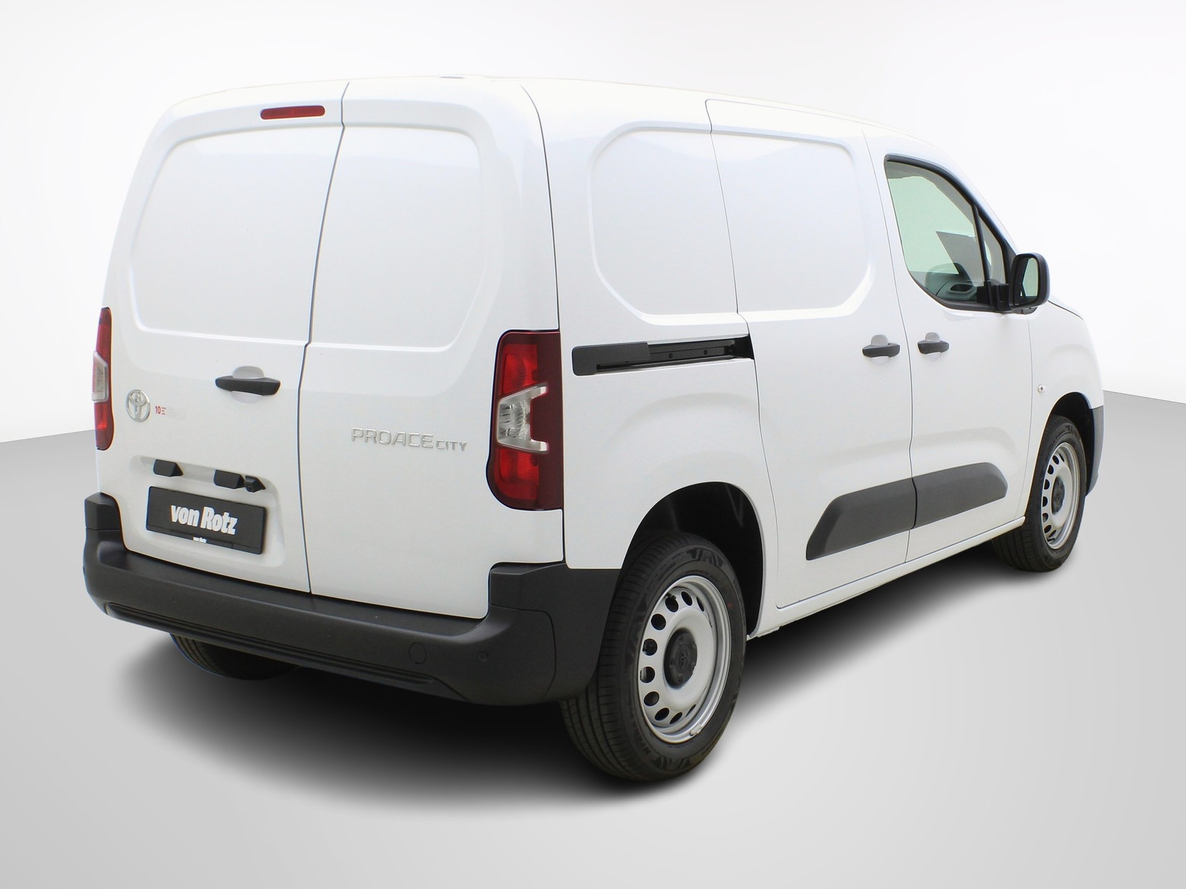TOYOTA Proace City Van L1 52KWh Active-image-3