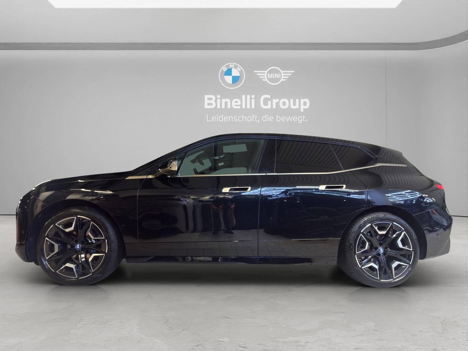 BMW iX xDrive50 SportPaket-image-2