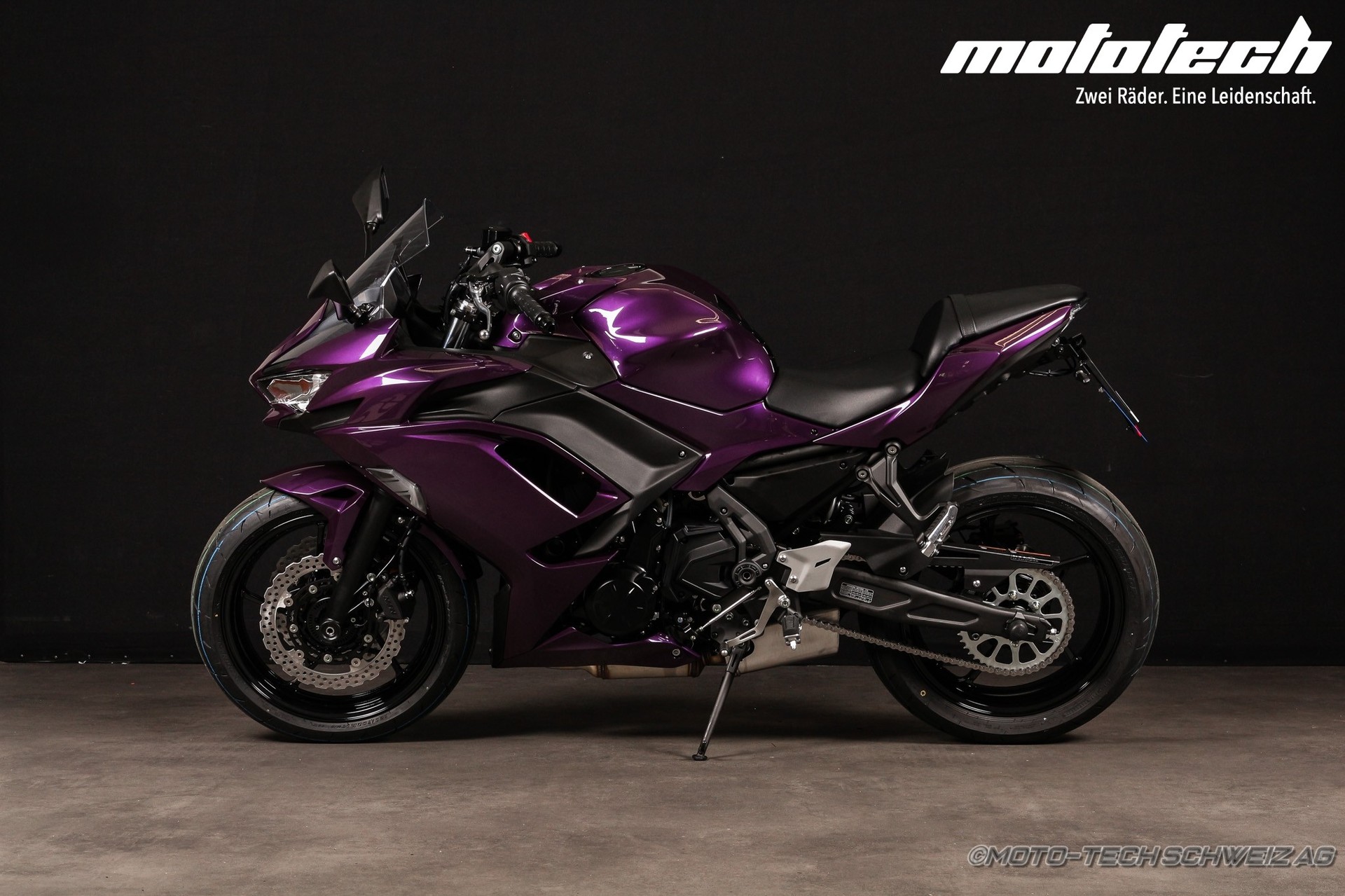 KAWASAKI Ninja 650 (35kW)-showroom-element-3