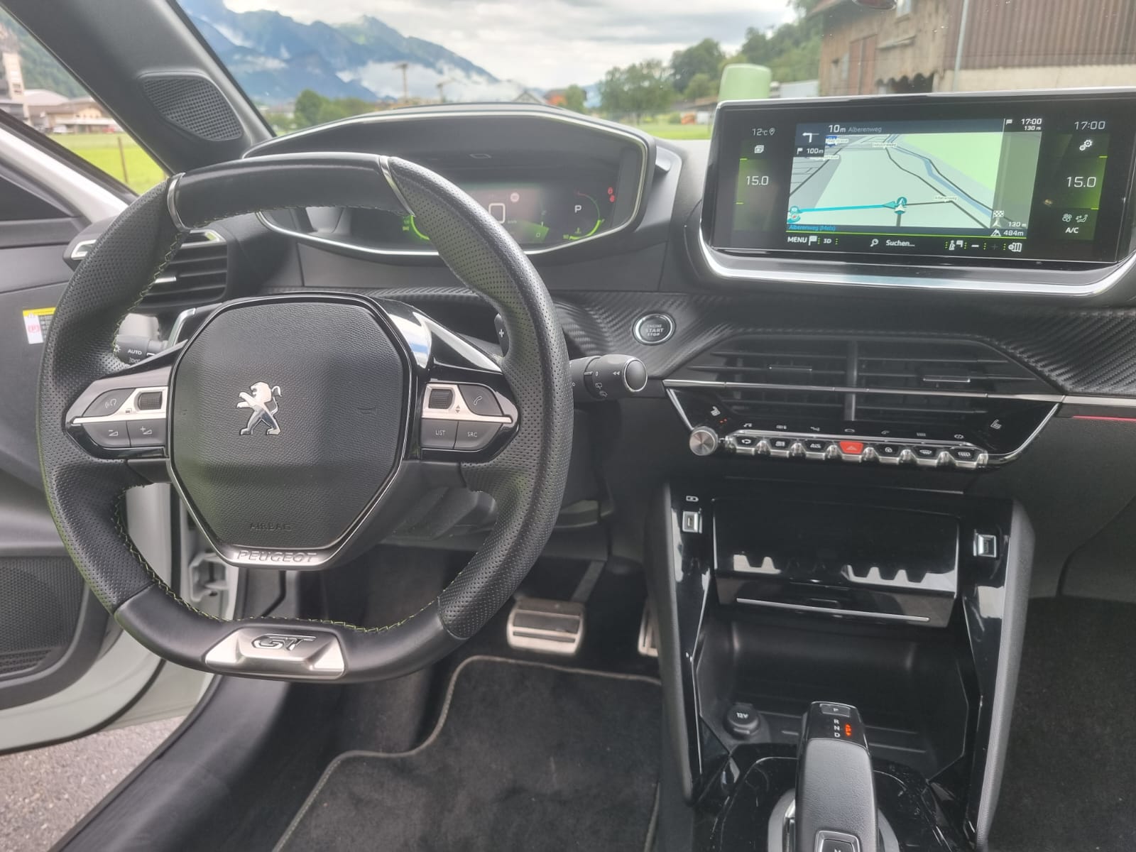 PEUGEOT 208 1.2 Turbo 130 PS GT Pack-image-8