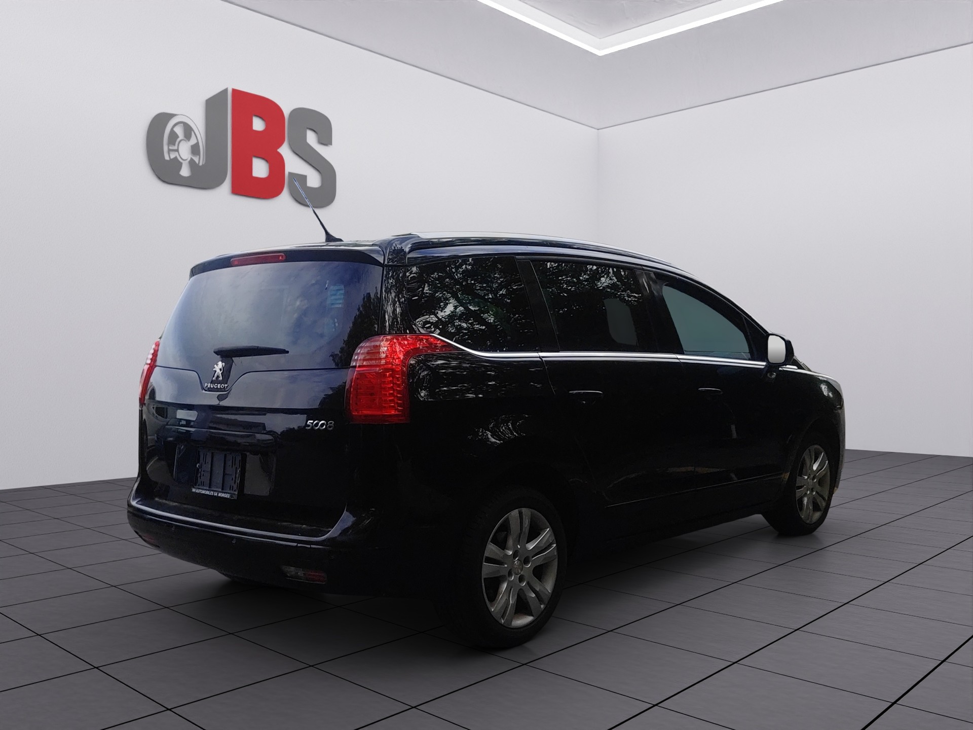 PEUGEOT 5008 1.6 BlueHDi Sensation Tiptronic-image-2