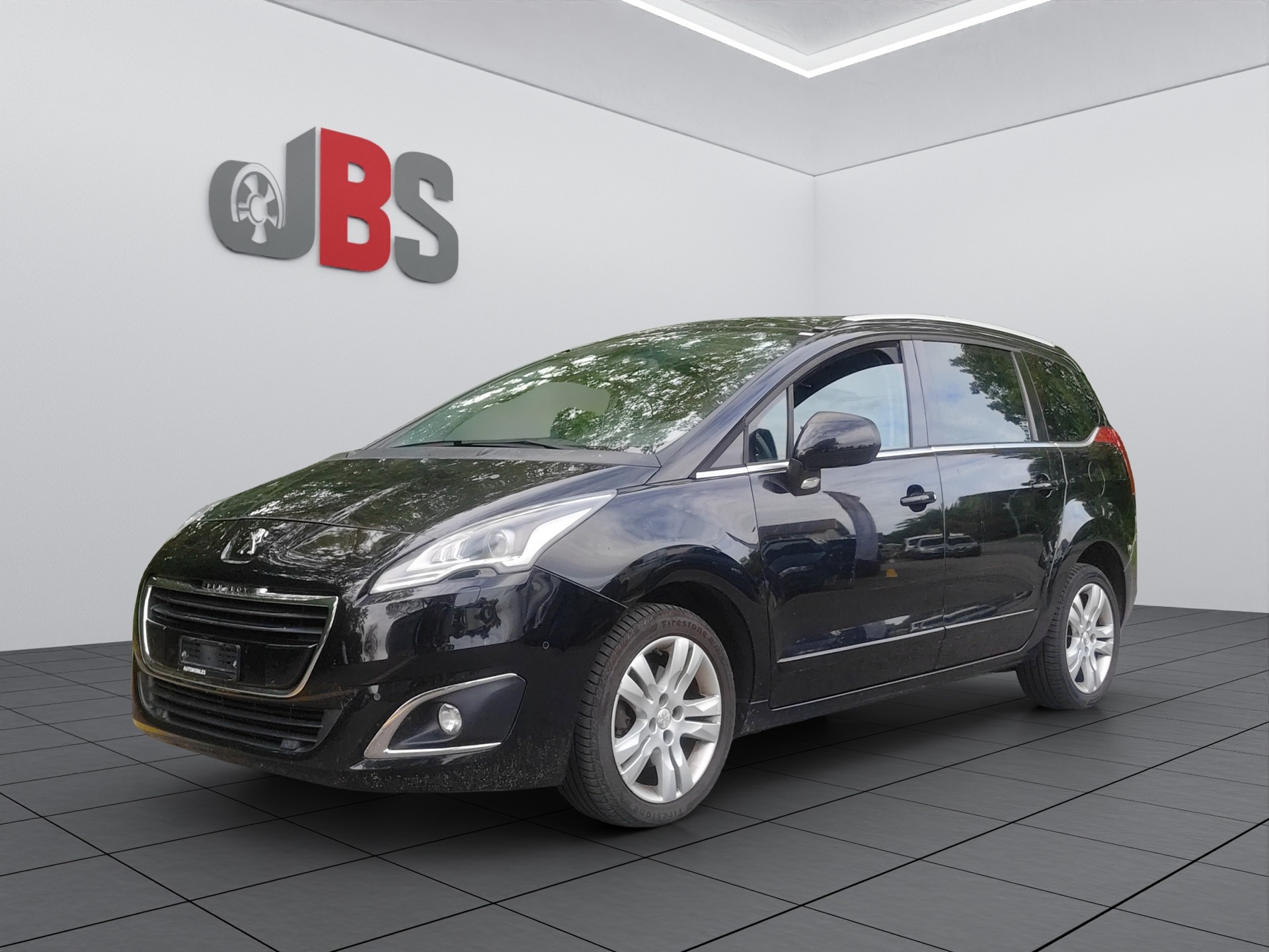 PEUGEOT 5008 1.6 BlueHDi Sensation Tiptronic-image-0