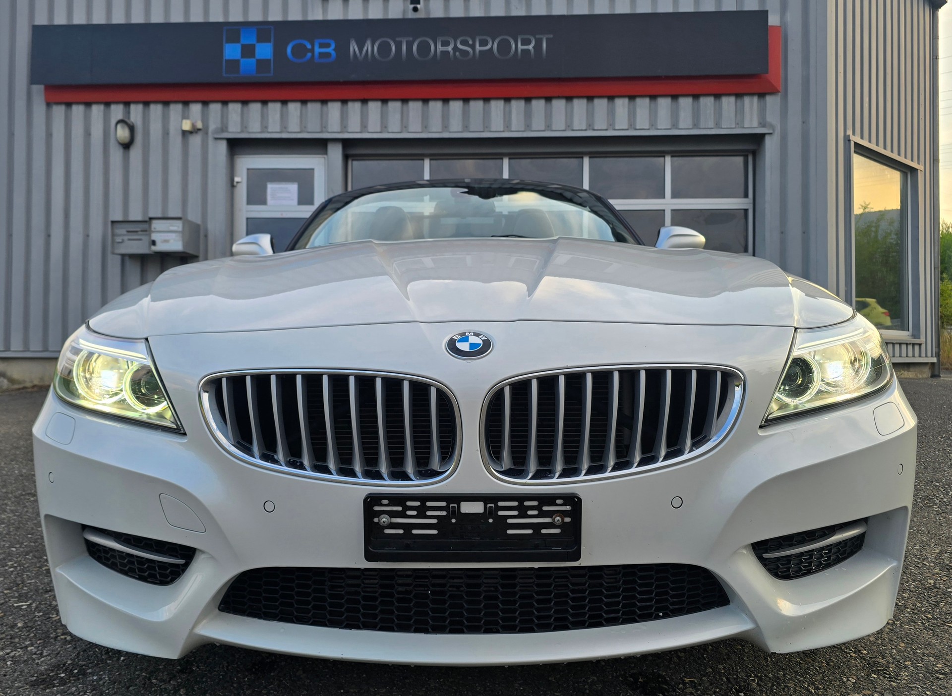 BMW Z4 sDrive35is DKG FACELIFT-image-3