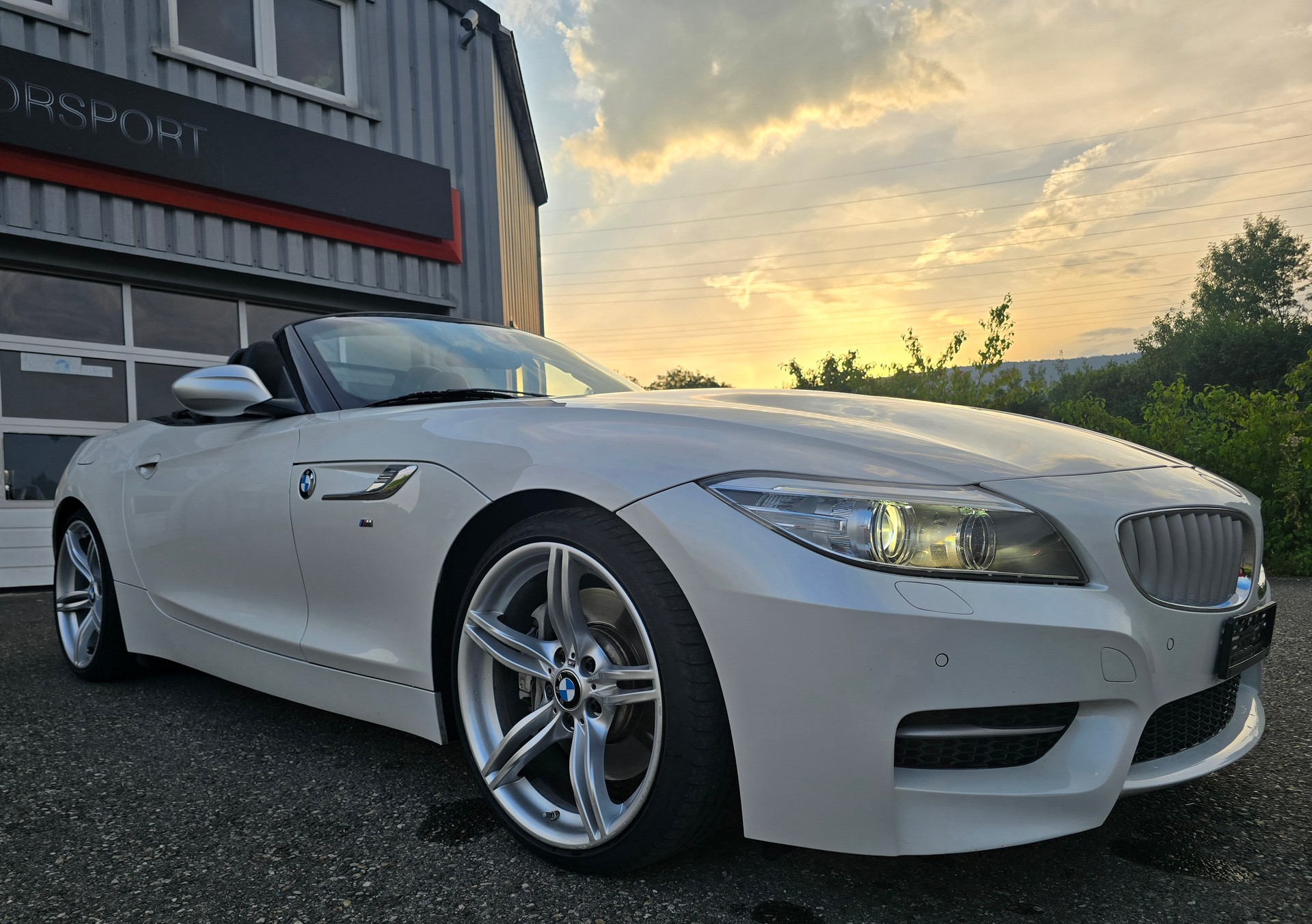 BMW Z4 sDrive35is DKG FACELIFT-image-4