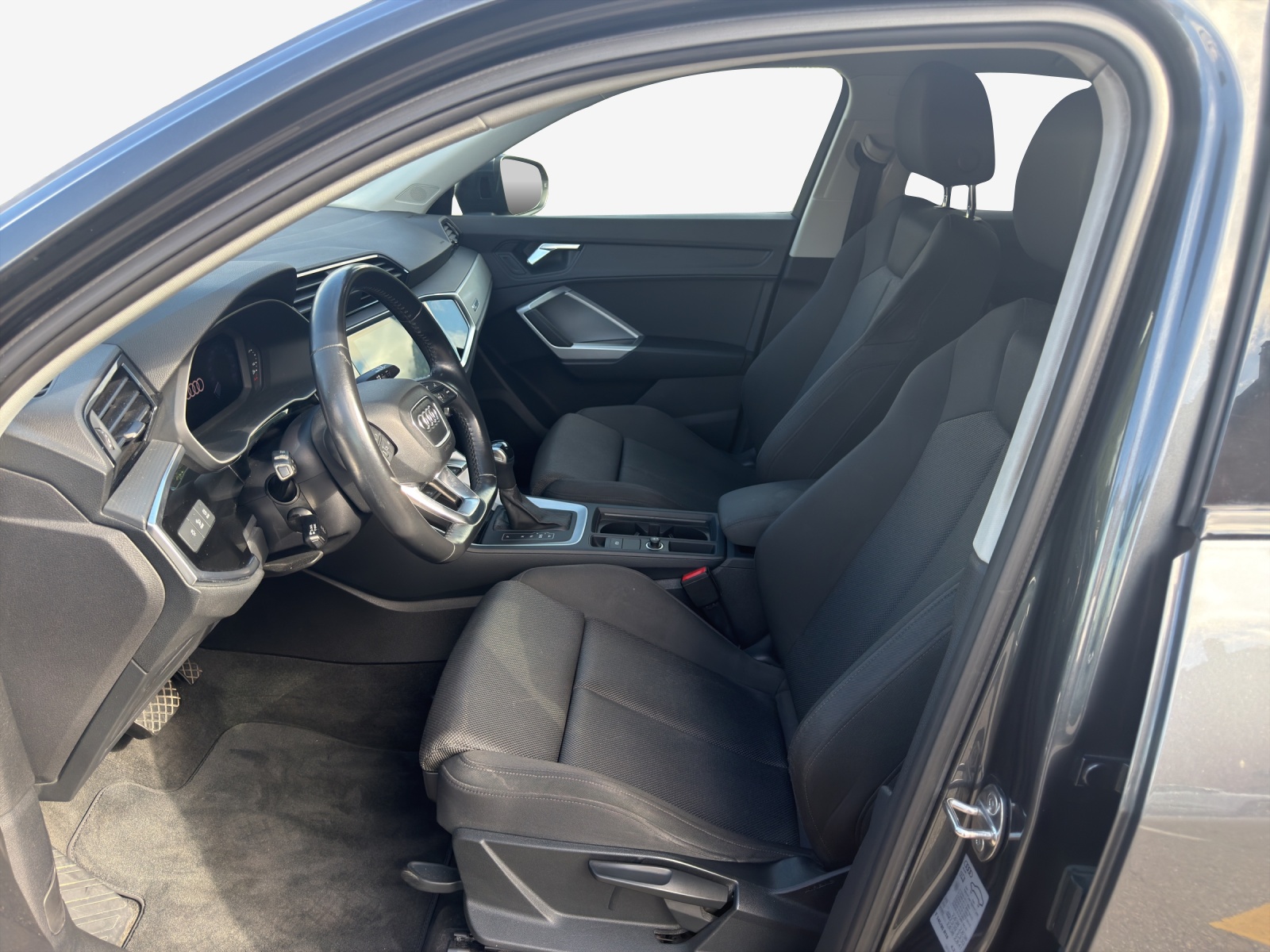 AUDI Q3 Sportback 35 TFSI S line S-tronic-image-7