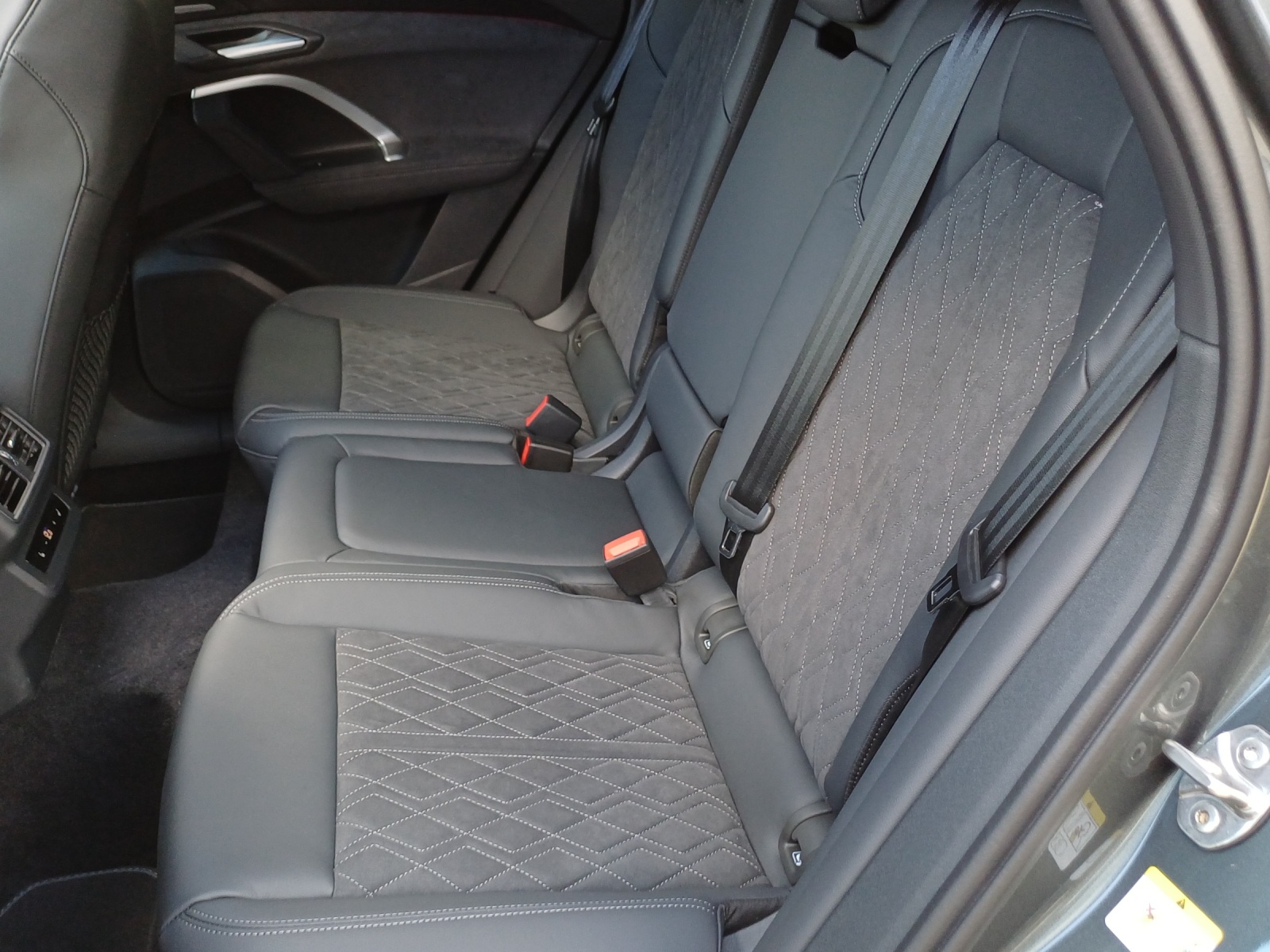 AUDI SQ5 Sportback TFSI quattro S-tronic-image-11