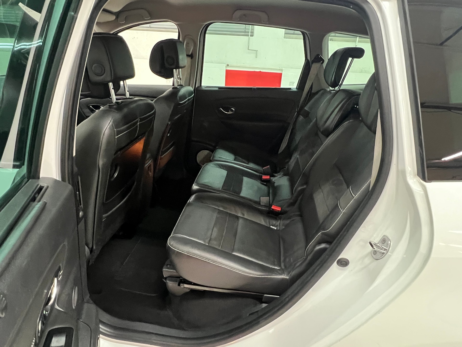 RENAULT Grand Scénic 1.5 dCi Bose EDC-image-14