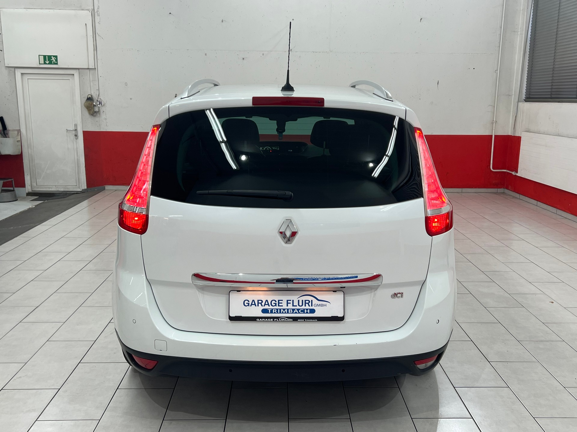 RENAULT Grand Scénic 1.5 dCi Bose EDC-image-5