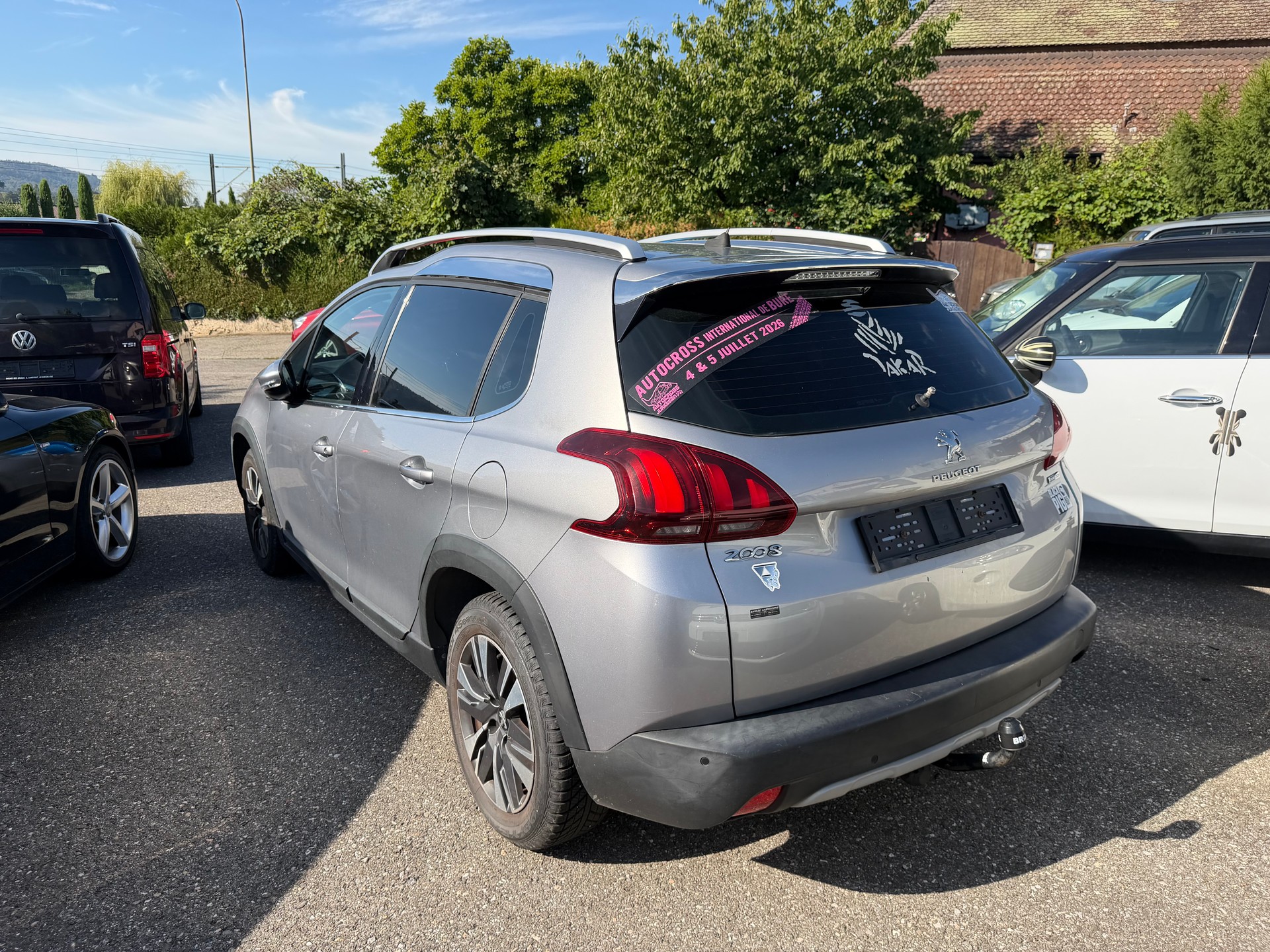 PEUGEOT 2008 1.2 PureTech Allure-image-3