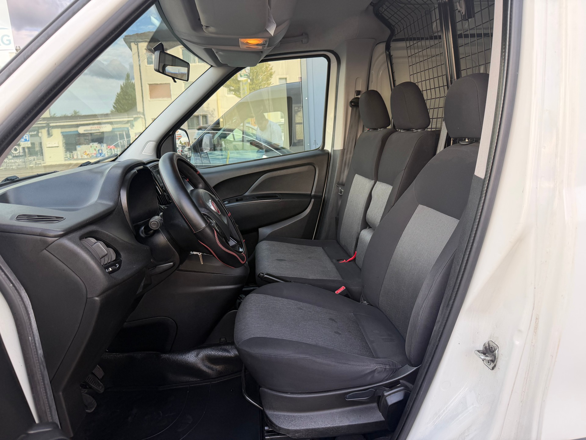 FIAT Doblò 1.6 Multijet Cargo Swiss L2-image-10