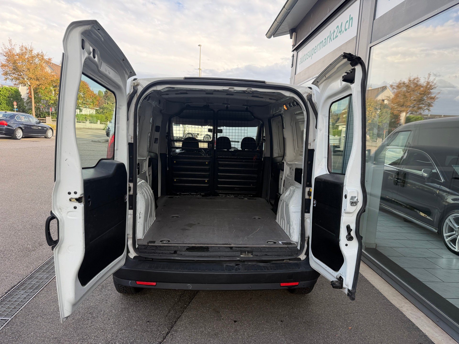 FIAT Doblò 1.6 Multijet Cargo Swiss L2-image-5
