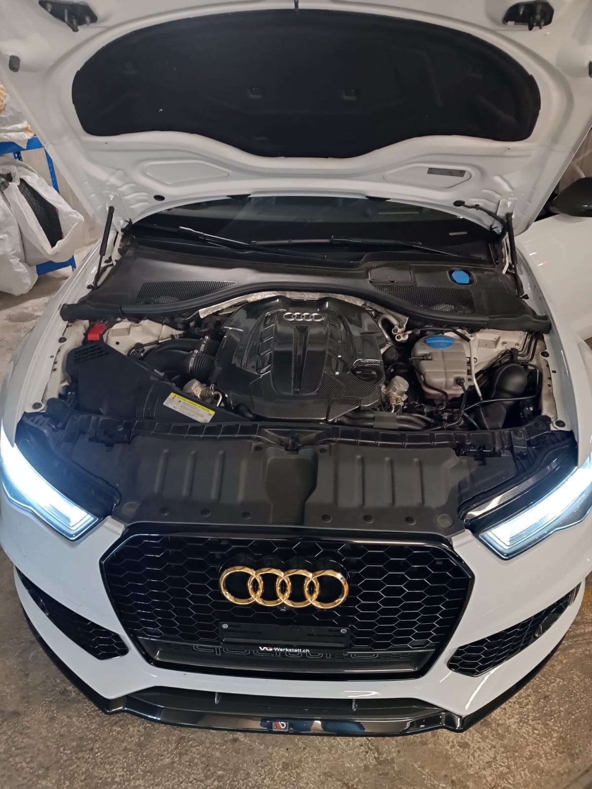 AUDI RS6 Avant 4.0 TFSI V8 performance quattro-image-8