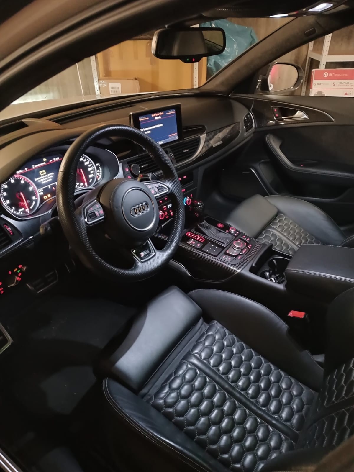 AUDI RS6 Avant 4.0 TFSI V8 performance quattro-image-4