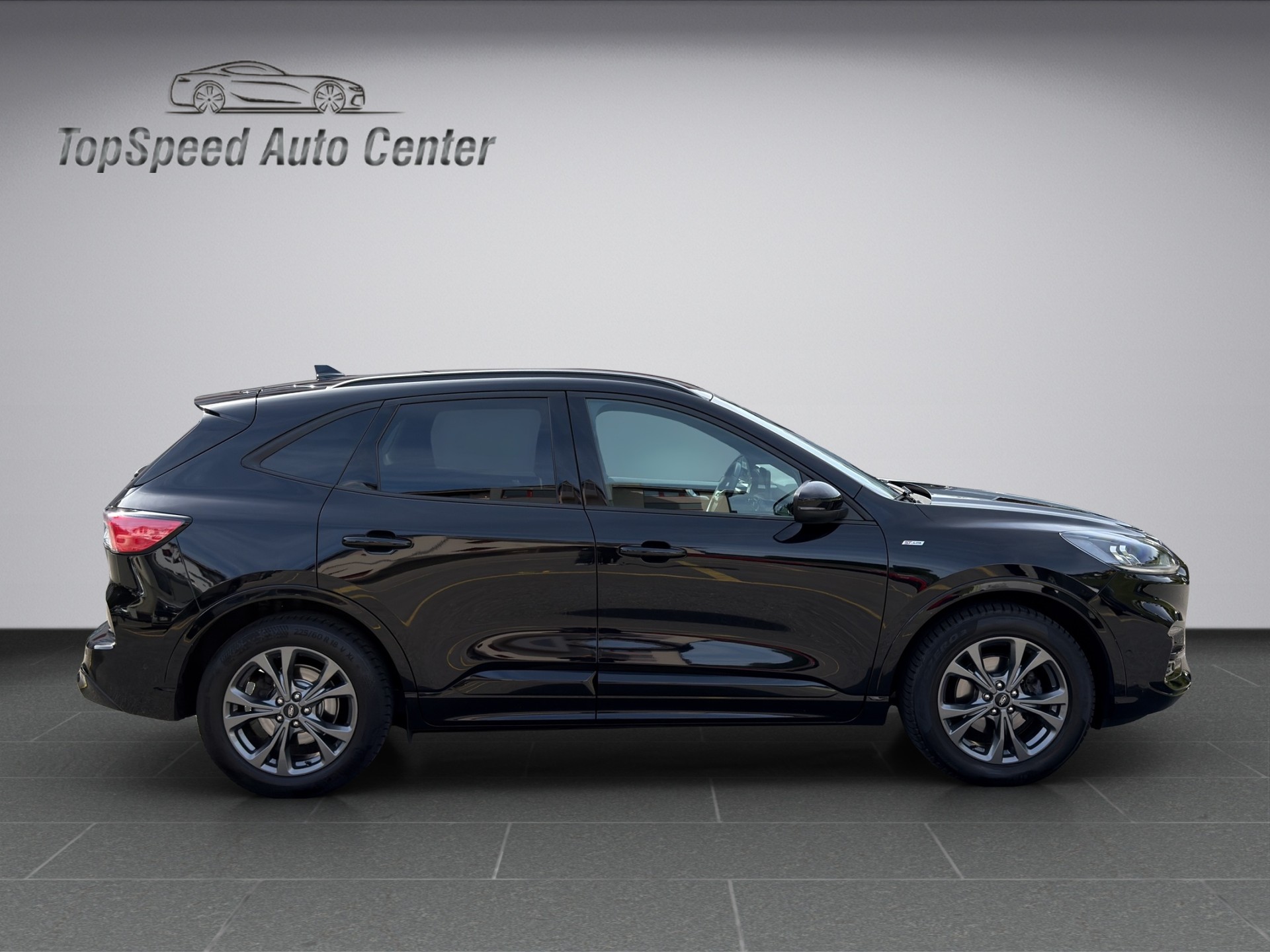 FORD Kuga 2.0 TDCi EcoBlue ST-Line 4WD Automat-image-4